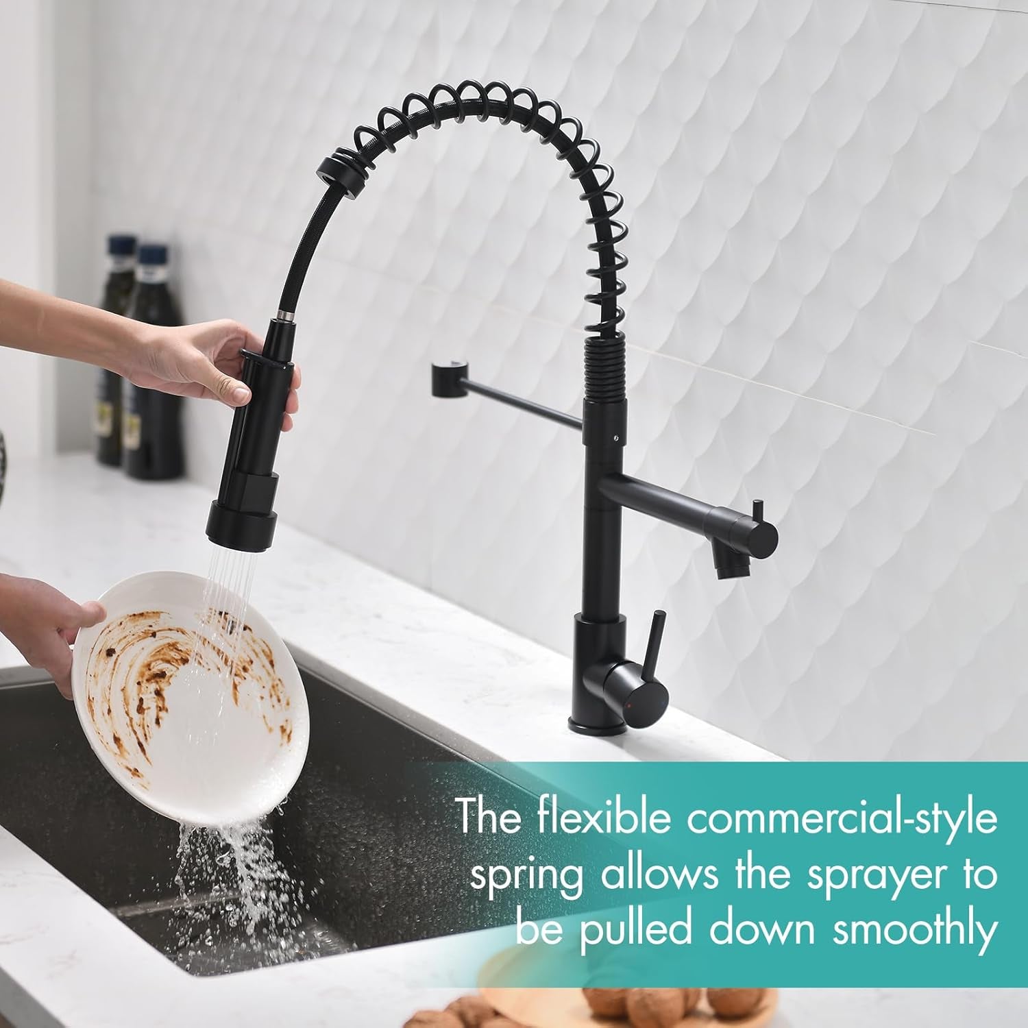 Kitchen Faucet,Kitchen Faucets with Pull down Sprayer  Commercial Style Single Handle Matte Black Kitchen Faucet with Sprayer